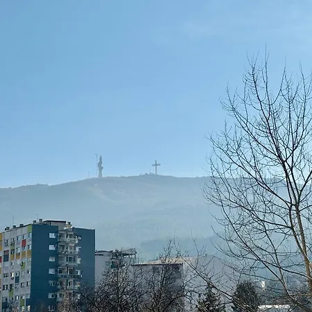 Cozy Near Center Апартаменты